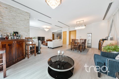 Villa de 4 chambres à Legacy, UAE No. 222685 8