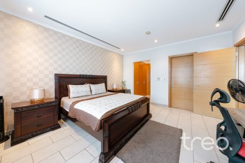 Villa de 4 chambres à Legacy, UAE No. 222685 24