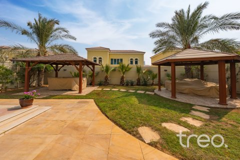 Villa de 4 chambres à Legacy, UAE No. 222685 31