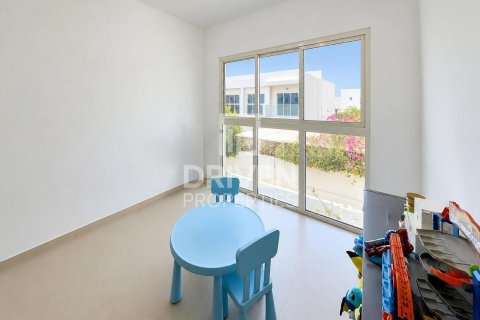 Townhouse de 3 dormitorios en Arabella Townhouses, UAE No. 214995 6
