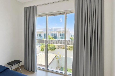 Townhouse de 3 dormitorios en Arabella Townhouses, UAE No. 214995 11