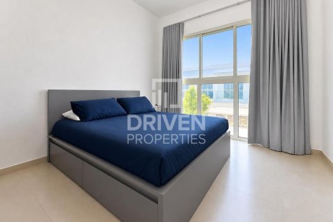 Townhouse de 3 dormitorios en Arabella Townhouses, UAE No. 214995 9