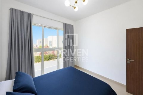 Townhouse de 3 dormitorios en Arabella Townhouses, UAE No. 214995 10