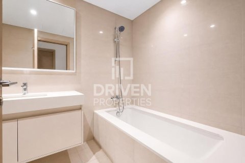 Apartment de 2 dormitorios en Burj Royale, UAE No. 204692 16