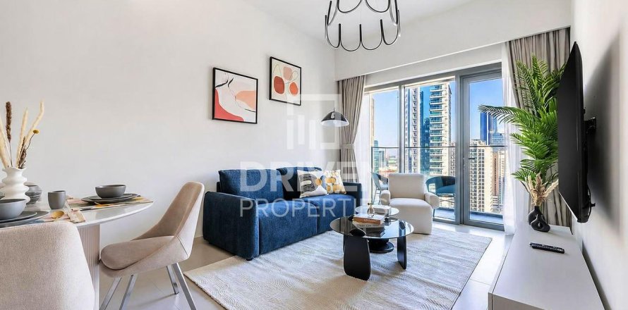 Apartment de 2 dormitorios en Burj Royale, UAE No. 204692