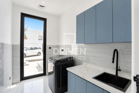Villa de 6 dormitorios en Jasmine Leaf, UAE No. 222823 26