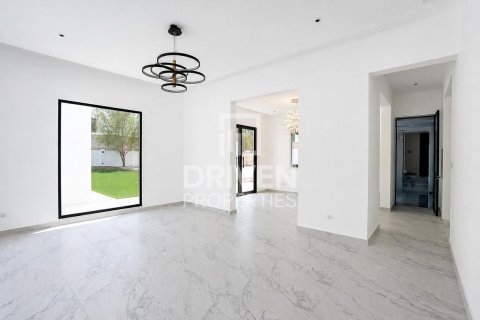 Villa de 6 dormitorios en Jasmine Leaf, UAE No. 222823 4