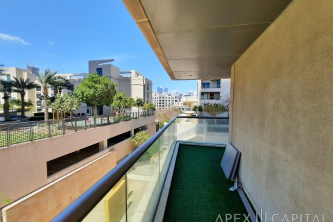2 bedrooms Apartment in The Fairways, UAE No. 6461 9