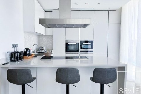 Apartment de 2 dormitorios en Seventh Heaven, UAE No. 222602