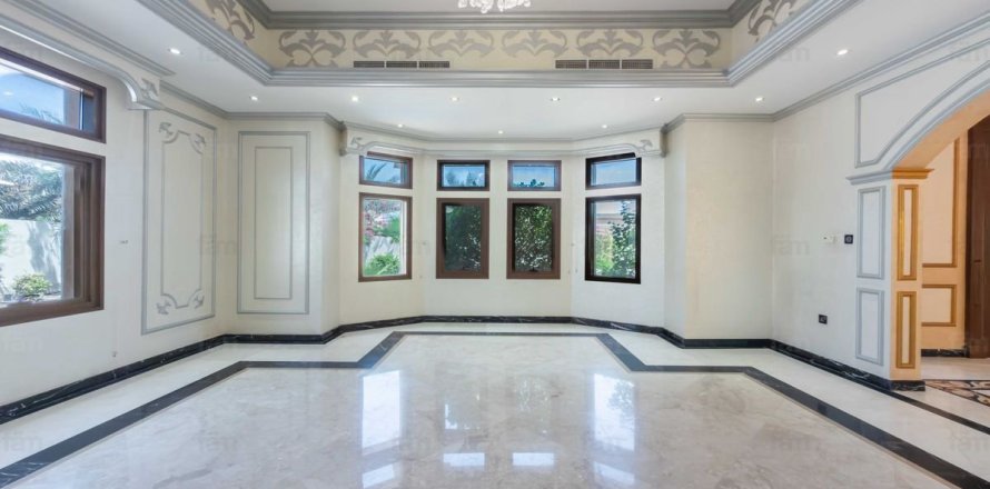6 bedrooms Villa in Al Barsha, UAE No. 216542