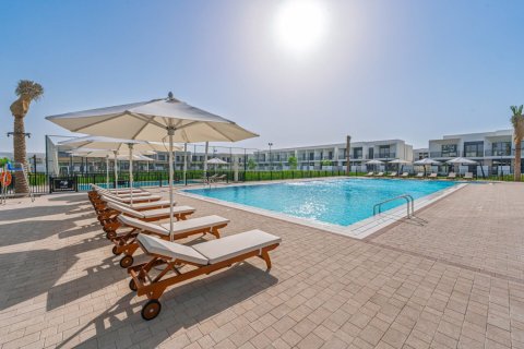 Townhouse de 3 dormitorios en Town Square, UAE No. 155087 8