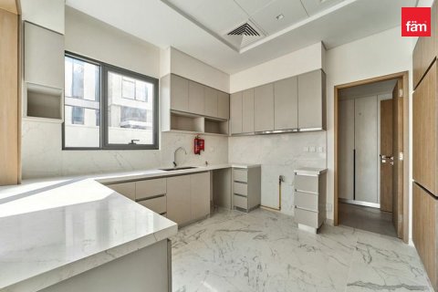 Villa de 4 dormitorios en Al Furjan, UAE No. 205083 7