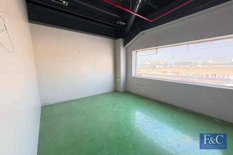 2415m² Warehouse in Al Qusais Industrial Area, UAE No. 153797 9
