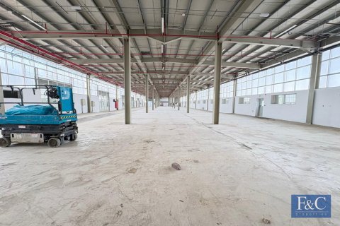 2415m² Warehouse in Al Qusais Industrial Area, UAE No. 153797 5