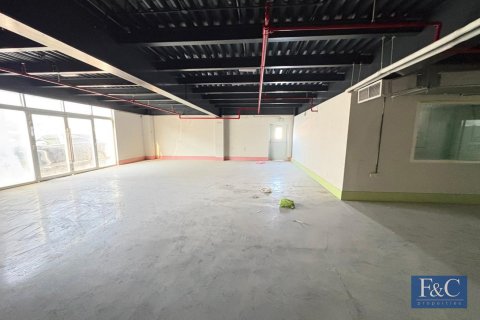 2415m² Warehouse in Al Qusais Industrial Area, UAE No. 153797 15