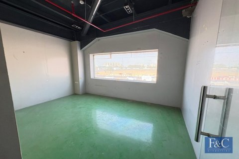 2415m² Warehouse in Al Qusais Industrial Area, UAE No. 153797 11