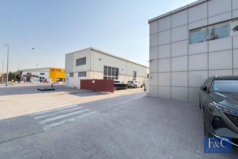 2415m² Warehouse in Al Qusais Industrial Area, UAE No. 153797 17