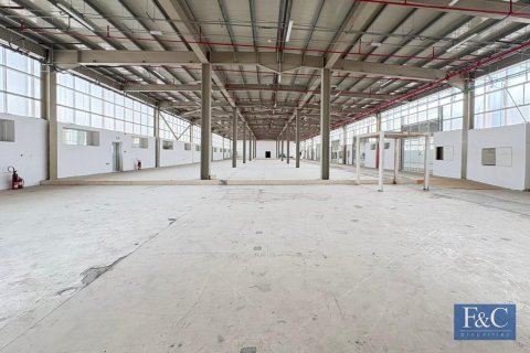 2415m² Warehouse in Al Qusais Industrial Area, UAE No. 153797 6