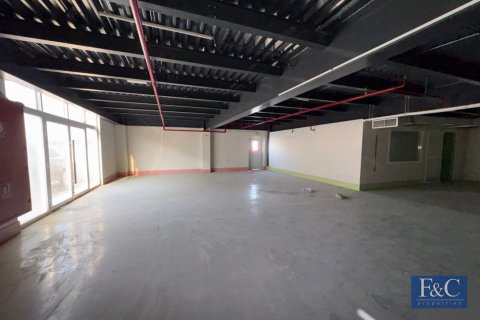 2415m² Warehouse in Al Qusais Industrial Area, UAE No. 153797 10