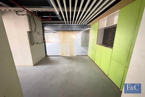 2415m² Warehouse in Al Qusais Industrial Area, UAE No. 153797 12