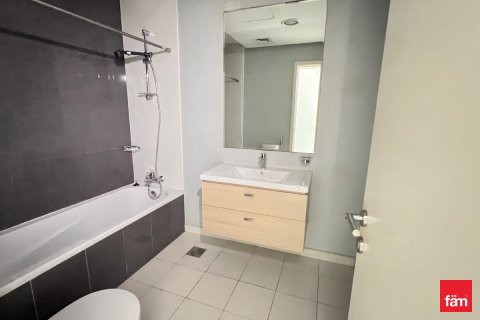 2 bedrooms Apartment in Dubai, UAE No. 215760 13