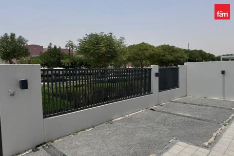 Townhouse de 4 dormitorios en Dubai, UAE No. 167467 19