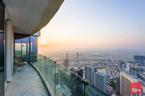 4 bedrooms Penthouse in Dubai, UAE No. 215744 9