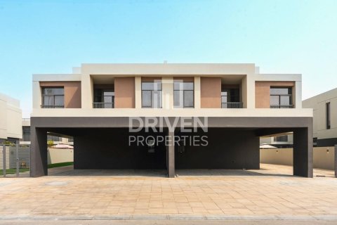 4 bedrooms Villa in Dubai South (Dubai World Central), UAE No. 226061