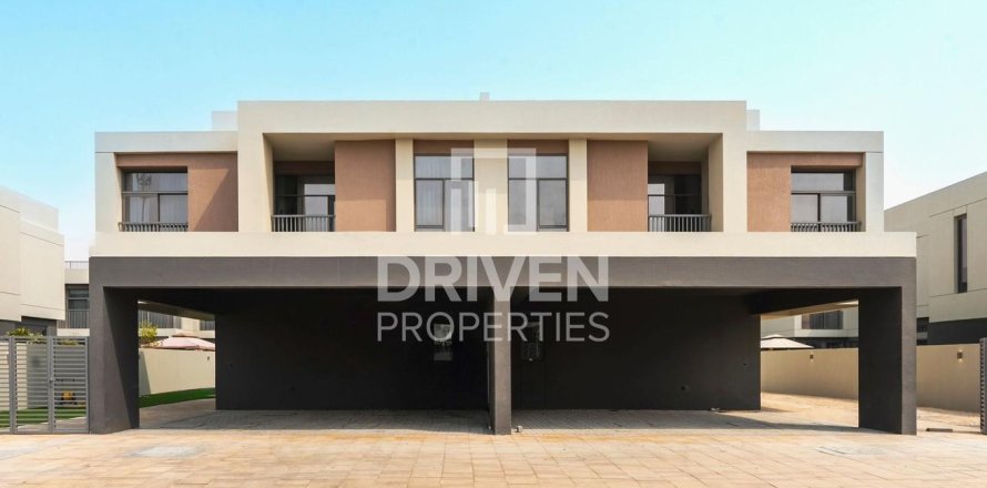 4 bedrooms Villa in Dubai South (Dubai World Central), UAE No. 226061