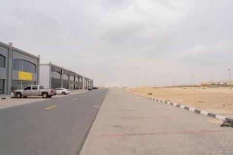 Земельный участок 3716.1216м² в Аль-Рашидия, ОАЭ №3663 8