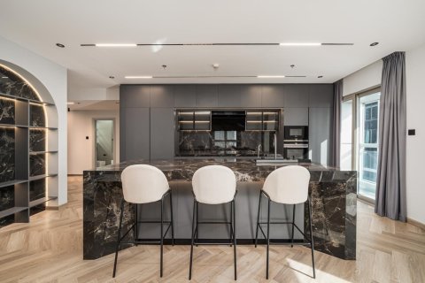 Apartment de 3 dormitorios en Princess Tower, UAE No. 215397 3
