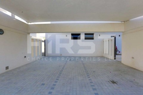 4 bedrooms Villa on the Yas Island, UAE No. 12859 14