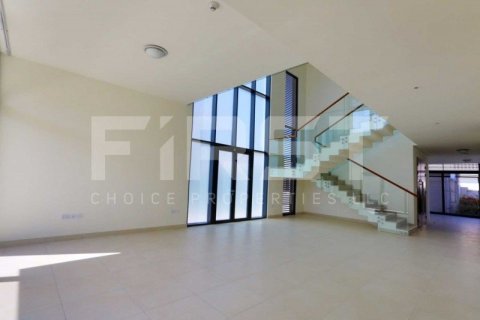 4 bedrooms Villa on the Yas Island, UAE No. 12859 5