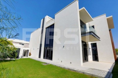 4 bedrooms Villa on the Yas Island, UAE No. 12859 18