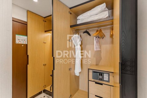 Studio Apartment in Dubai Marina, UAE No. 211834 9
