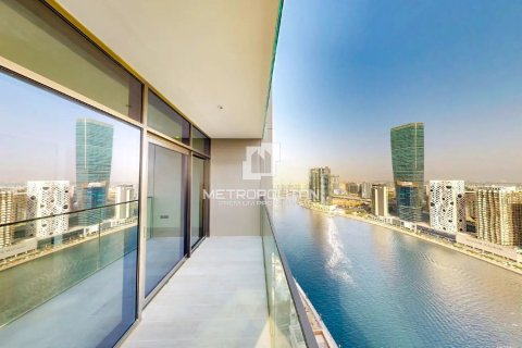 Apartment de 3 dormitorios en Business Bay, UAE No. 128535