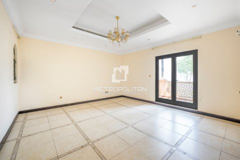 Villa de 4 dormitorios en Palm Jumeirah, UAE No. 128581 26