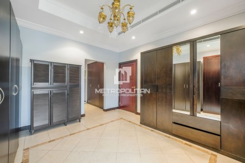 Villa de 4 dormitorios en Palm Jumeirah, UAE No. 128581 20
