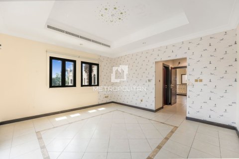 Villa de 4 dormitorios en Palm Jumeirah, UAE No. 128581 24