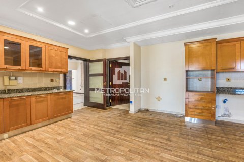 Villa de 4 dormitorios en Palm Jumeirah, UAE No. 128581 12