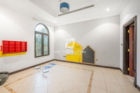 Villa de 4 dormitorios en Palm Jumeirah, UAE No. 128581 23