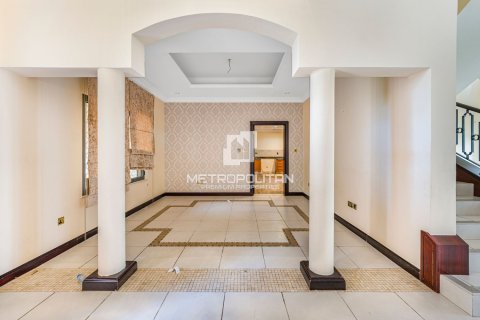 Villa de 4 dormitorios en Palm Jumeirah, UAE No. 128581 11