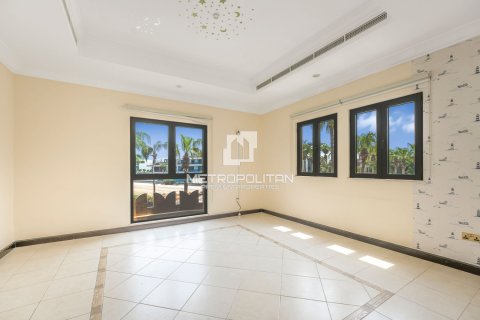 Villa de 4 dormitorios en Palm Jumeirah, UAE No. 128581 18