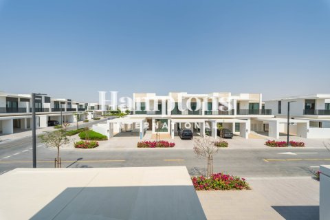 Villa de 4 dormitorios en The Valley, UAE No. 220069 20
