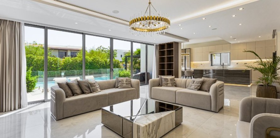 Villa de 5 chambres à Dubai, UAE No. 162351