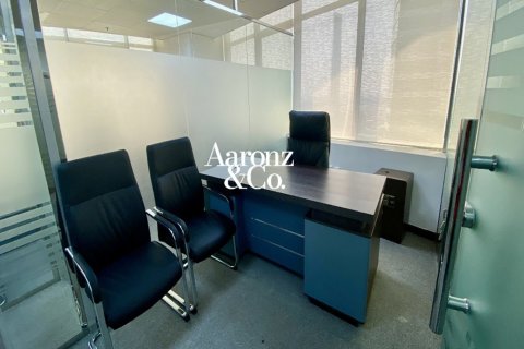 Офис 157м² в Джумейра Лейк Тауэрс, ОАЭ №224345 6