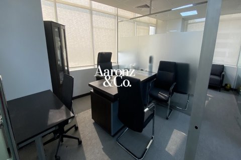 Офис 157м² в Джумейра Лейк Тауэрс, ОАЭ №224345 15
