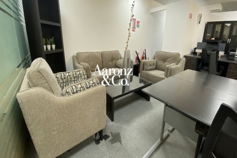 Офис 157м² в Джумейра Лейк Тауэрс, ОАЭ №224345 10