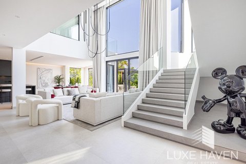 Вилла с 4 спальнями в Jumeirah Islands, ОАЭ №14264 3