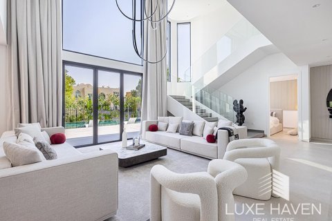 Вилла с 4 спальнями в Jumeirah Islands, ОАЭ №14264 12